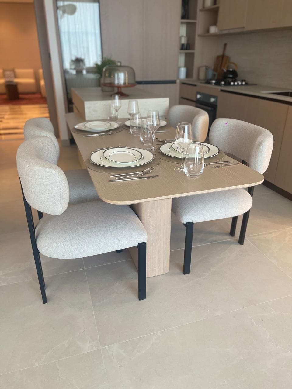 Contemporary Dining Area